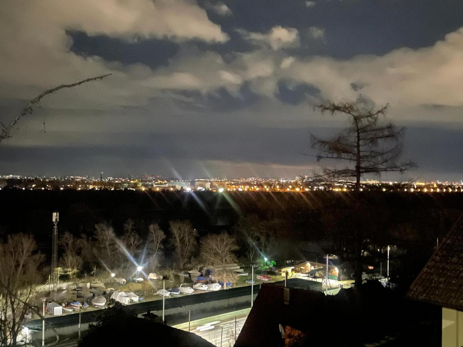 Donauruhe Und Aussicht * Wien